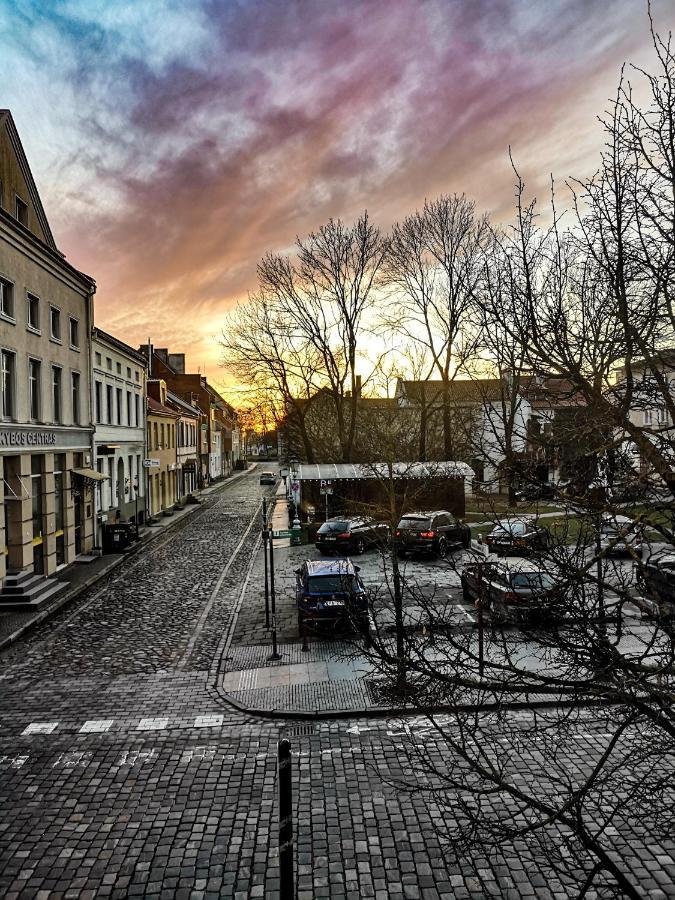 Kuhn'S Old Town Apartment Klaipėda Buitenkant foto